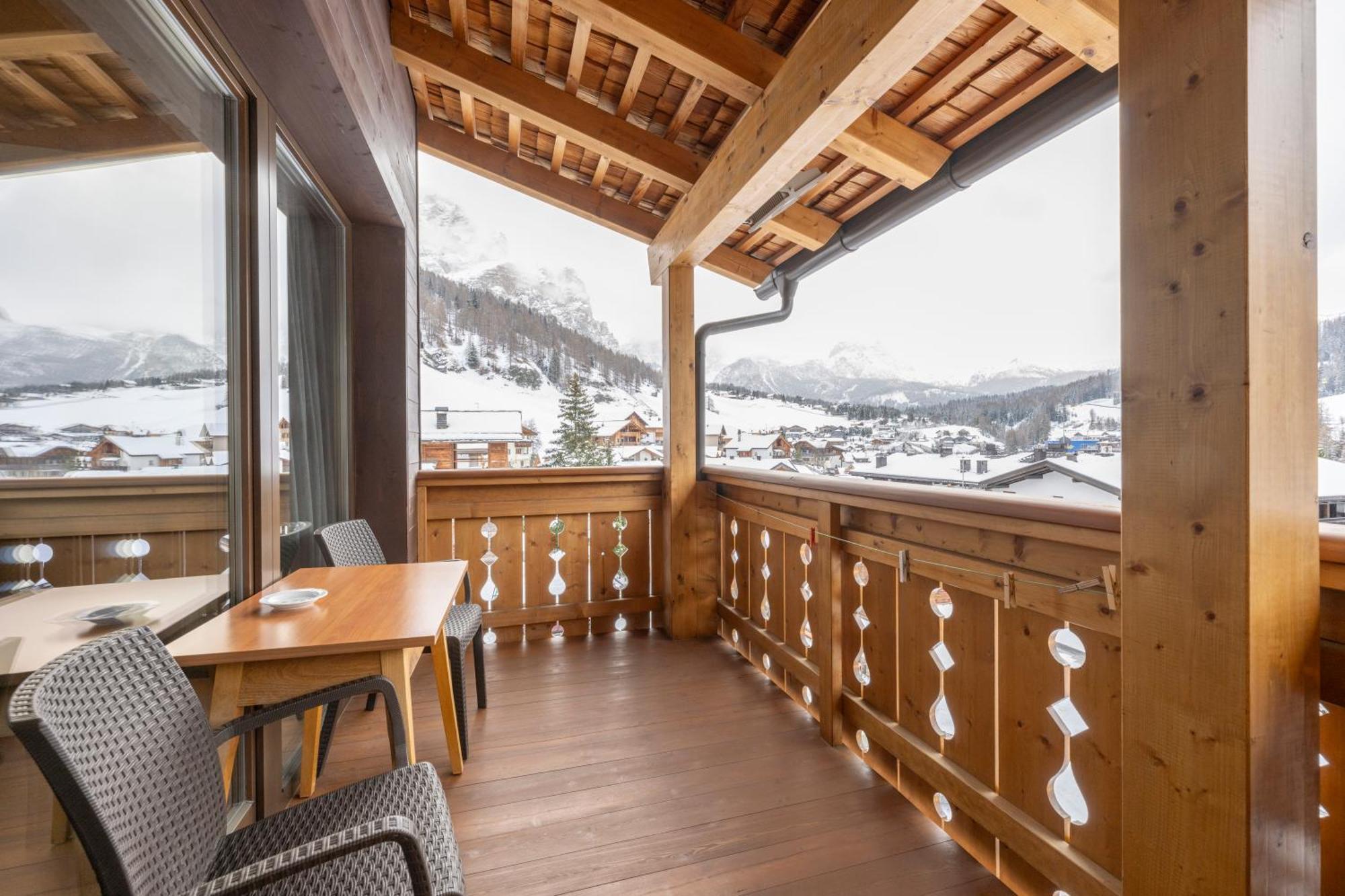 La Stua Hotel San Cassiano  Exterior photo